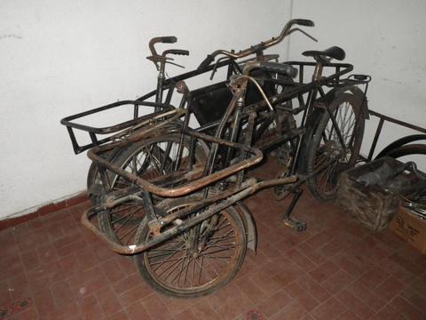 3 Bicicletas De Reparto Con Muchos Repuestos