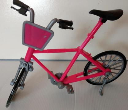 Bicicleta para muñecas Barbies o similares, importada de Suecia