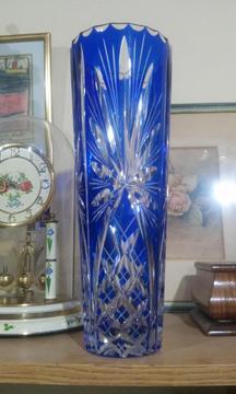 Florero de cristal murano labrado , color azul cobalto $2.500
