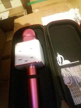 Microfono Y Parlante Portatil a La Vez