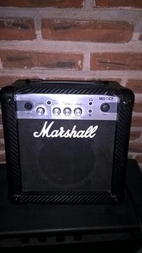Amplificador Mashall MG 10 CF