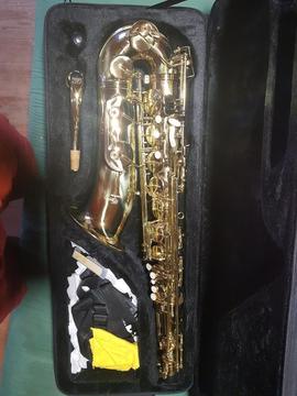 Saxofon Tenor Como Nuevo