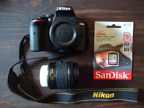 Nikon D5300 Lente NIKKOR 1855mm MicroSD 16gb 80mb/s Bolso LOWEPRO
