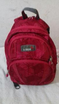 Vendo Mochila Xtrem Fucsia