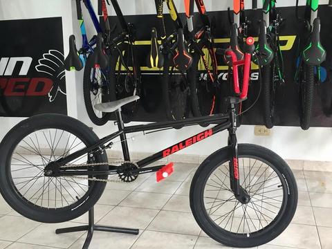 BICICLETA RALEIGH JUMP FREESTYLE BMX