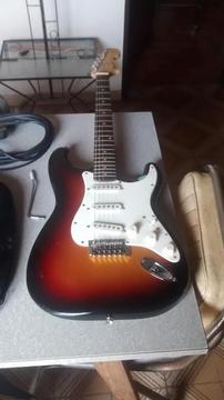 Guitarra Squier By Fender StratocasterAmplificador y Accesorios