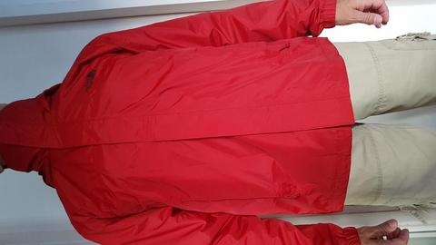 Campera North Face talle M. Nueva.Impermeable/respirable