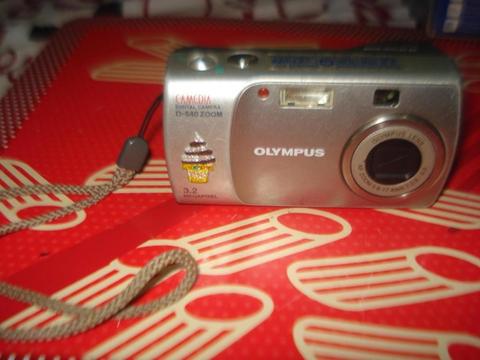 Camara Olympus Digital D540 Zoom Funcionando