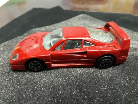 Autito de colección Burago, Ferrari F40, made in Italy scala 1/43