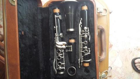 VENDO CLARINETE SIb