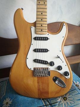 Guitarra Stratocaster sx
