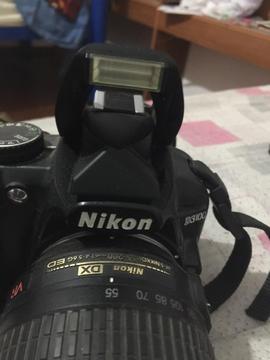 Vendo Nikon D3100