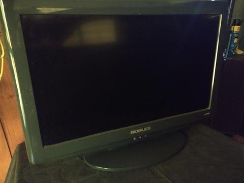 TV LCD NOBLEX 24 HD
