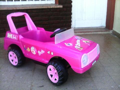 Auto a Pedal 4 X 4 Barbie