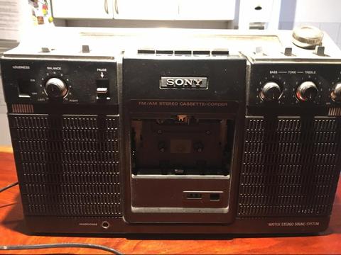 Radio Grabador Sony Retro