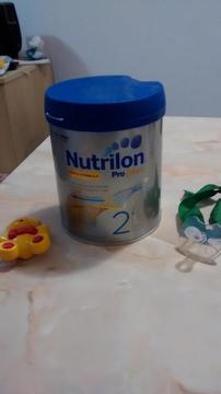 Vendo leche Nutrilon Profutura 2 X 800 gramos