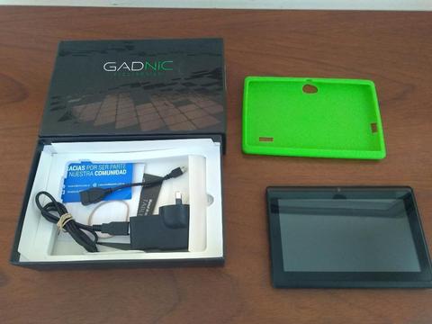 Tablet Android Gadnic 7 con Funda