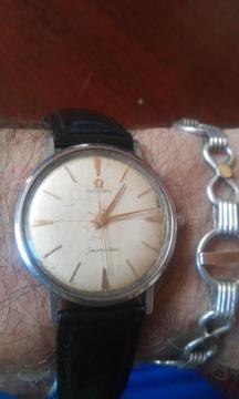 Reloj Omega Seamaster clasico Vintage y a cuerda de los años '60 $5.000