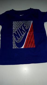 Remera Nike Talle 12 a 18 Meses