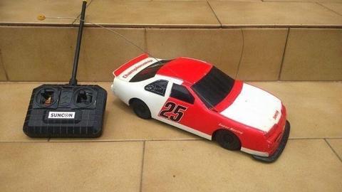 Auto Rojo Y Blanco A Control Remoto