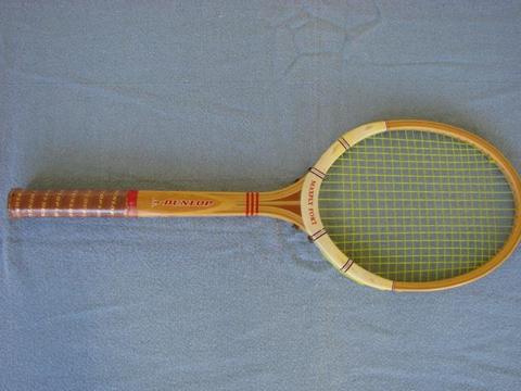 Raqueta Tennis Maxply Fort Dunlop England muy antigua y Sin Uso para coleccionistas UNICA