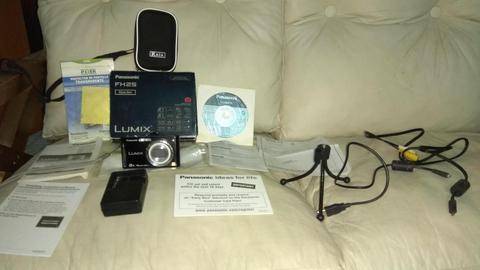 Cámara de fotos Panasonic Lumix FH25 16MP con Memoria 8GB