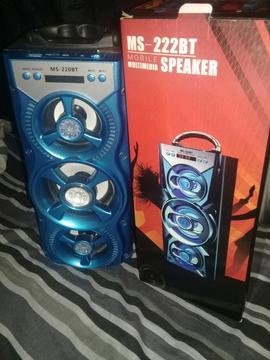 Vendo Es Nuevo Parlante