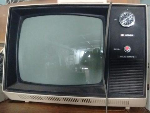 Televisor Hitachi Kiku VINTAGE RETRO