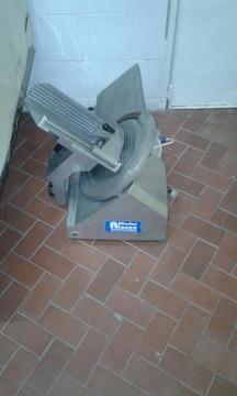 Vendo Maquina de Cortar Fiambre