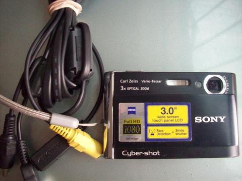 CAMARA SONY DSC T 70 C/MEMORIA 8GB Y CABLES NUEVA!!!