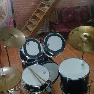 Bateria Acustic Marca Db Drums Complta