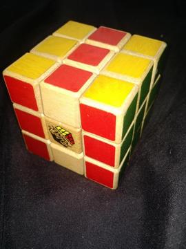 Cubo Rubik Madera 40 Aniversario