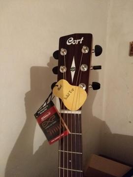 Guitarra Cort Heart Po