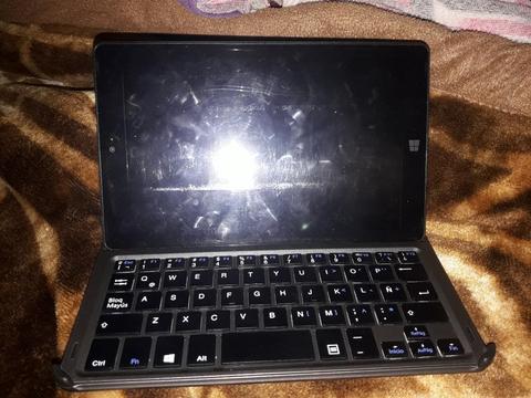 Tablet con Teclado $1600