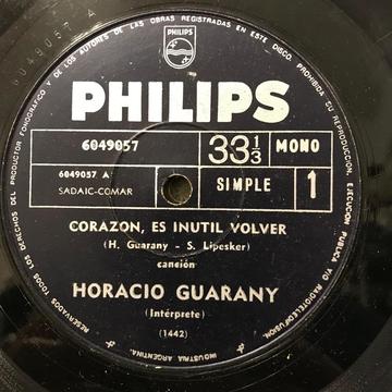 Dos simples de Horacio Guarany