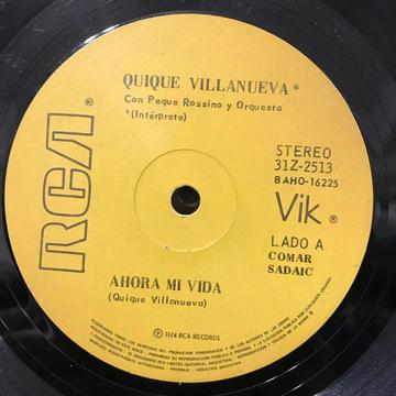 Tres discos simples de Quique Villanueva