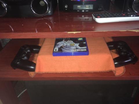 Play station 4