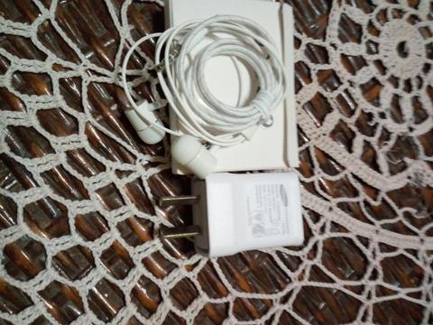 Vendo Cargador Samsung Y Auricular Lg