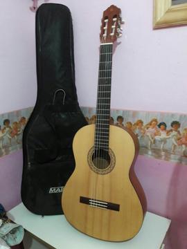 Vendo Guitarra Criolla Yamaha