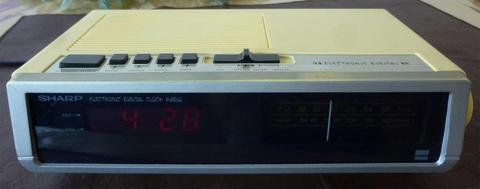 Radio Reloj Sharp Retro Vintage