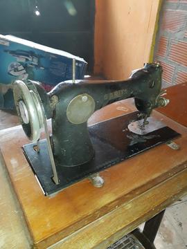 Maquina de Coser