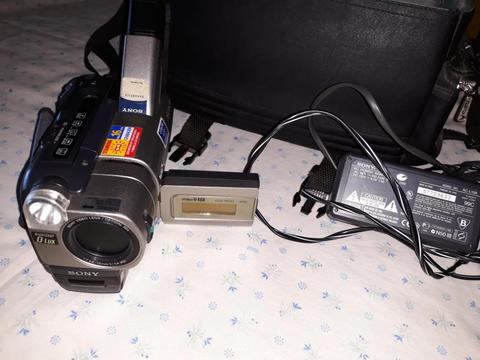 Vendo camara filmadora SONY