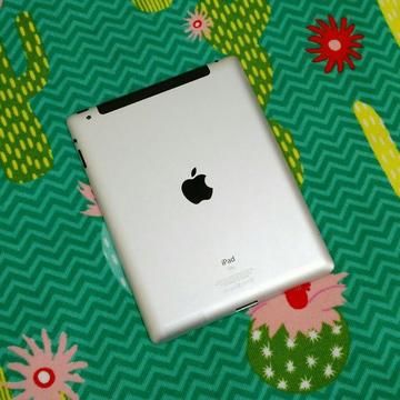 Apple iPad 2 Wifi Y 3g con Accesorios