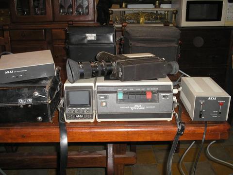 VINTAGE EXCELENTE Video Filmadora Betamax AKAI VT 300