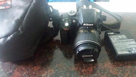 Camara Nikon D3300 LIQUIDO!!!