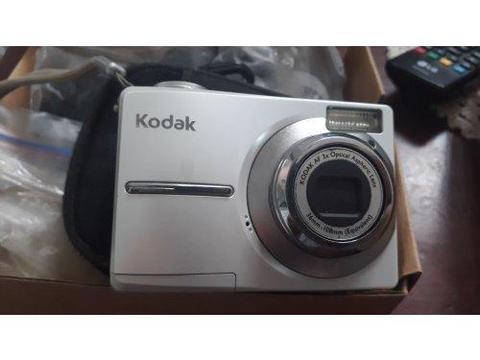 Camara Digital Kodak C653 6.2mpx completa en Caja y Estuche