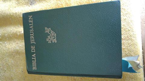 Biblia de jerusalén nueva edición totalmente revisada y aumentada