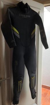Traje neoprene 5 mm Talle S Buceo o surf