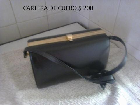 CARTERA DE CUERO NEGRA