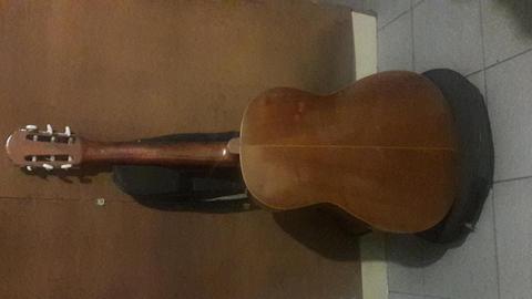 vendo guitarra criolla